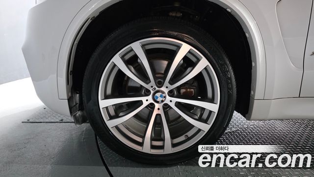 BMW X5 xDrive 40d — пробег 147 035 км — фото 5 из 5