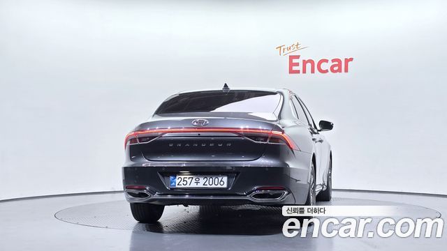 Hyundai Grandeur из Кореи Encar