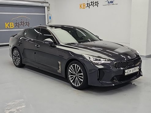 Kia Stinger 2.2 Diesel AWD Platinum — пробег 67 408 км — фото 4 из 5