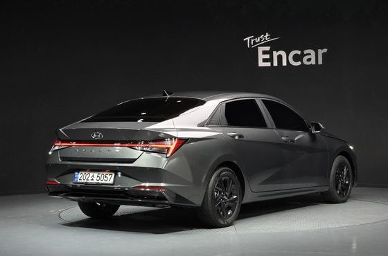 Hyundai AVANTE Inspiration — пробег 52 641 км — фото 2 из 5