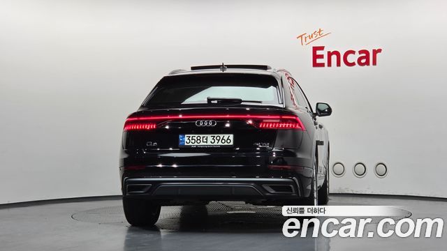 Audi Q8 45 TDI Quattro Premium — пробег 128 765 км — фото 4 из 5