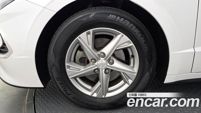 Hyundai Sonata 2.0 Premium — пробег 76 405 км — фото 5 из 5