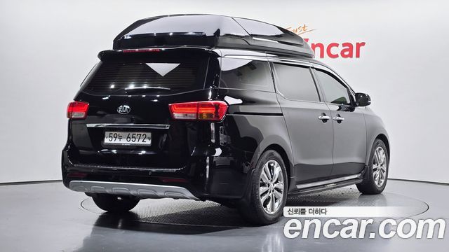Kia Carnival из Кореи Encar