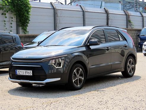 Kia Niro Trendy — пробег 62 388 км — фото 2 из 5