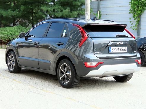 Kia Niro Trendy — пробег 62 388 км — фото 3 из 5