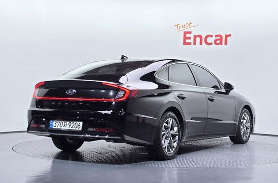 Hyundai Sonata 2.0 Premium Plus — пробег 33 535 км — фото 2 из 5
