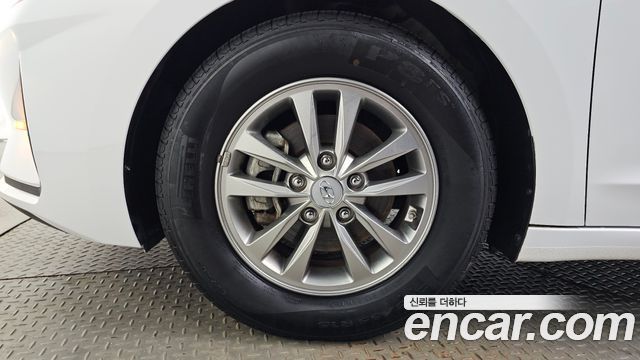 Hyundai AVANTE 1.6 Smart — пробег 95 688 км — фото 5 из 5