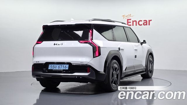 Kia EV9 Long Range 4WD GT Line — пробег 56 226 км — фото 2 из 5