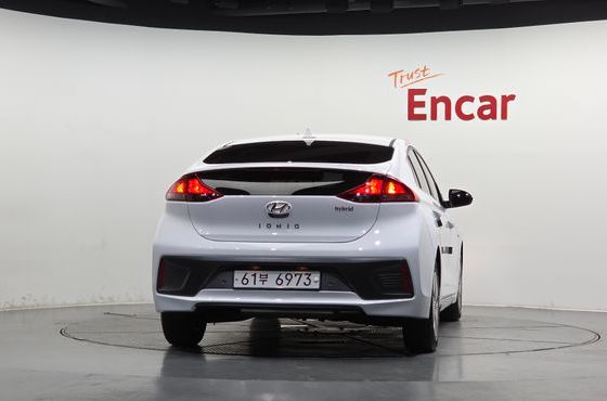 Hyundai Ioniq 1.6 HEV N — пробег 44 392 км — фото 4 из 5