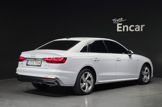 Audi A4 35 TDI Premium — пробег 81 703 км — фото 2 из 5