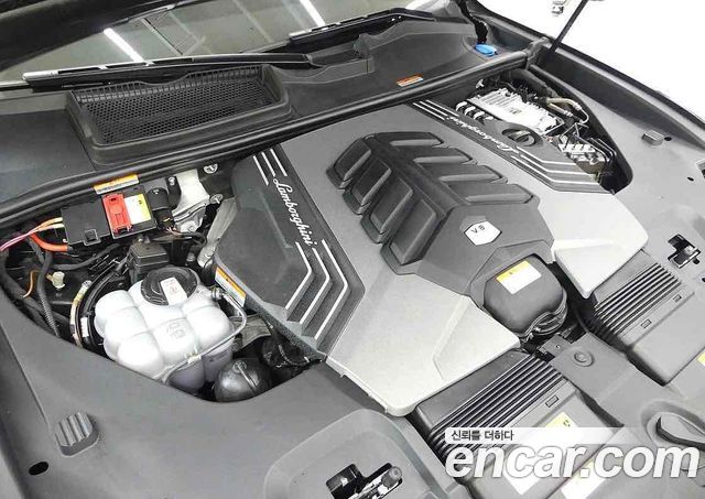 Lamborghini Urus 4.0 V8 S — пробег 28 000 км — фото 5 из 5