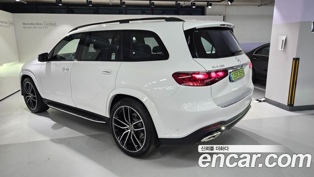 Mercedes-Benz GLS-Class GLS580 4MATIC AMG Line — пробег 1 034 км — фото 3 из 5