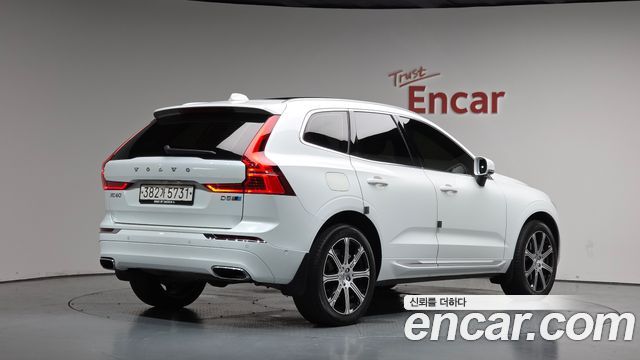 Volvo XC60 D5 Inscription — пробег 78 464 км — фото 2 из 5