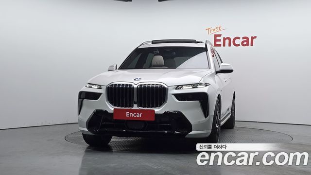 BMW X7 xDrive 40i M Sport 6STR — пробег 7 056 км — фото 3 из 5