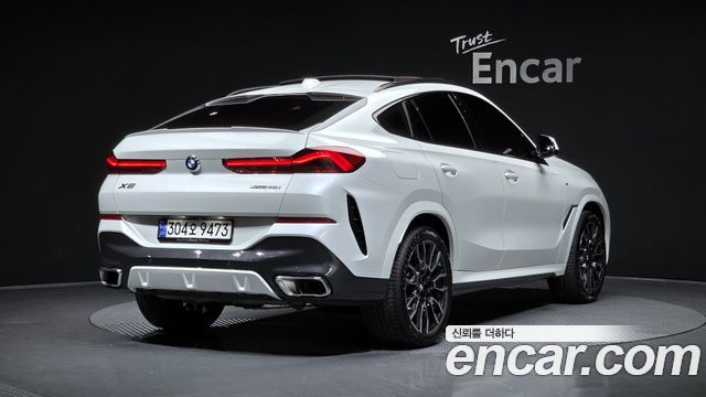 BMW X6 xDrive40i M Sport — пробег 10 675 км — фото 2 из 5