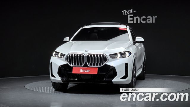 BMW X6 xDrive40i M Sport — пробег 10 675 км — фото 3 из 5