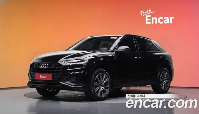 Audi Q8 55 TFSI Quattro Premium — пробег 115 712 км — фото 1 из 5