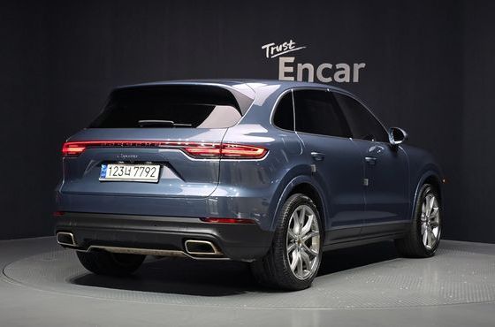Porsche Cayenne 3.0 — пробег 105 602 км — фото 2 из 5