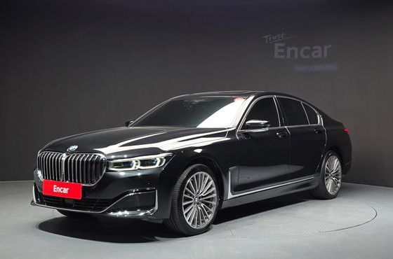 BMW 7-Series 740d xDrive Design Pure Excellence — пробег 100 170 км — фото 1 из 5