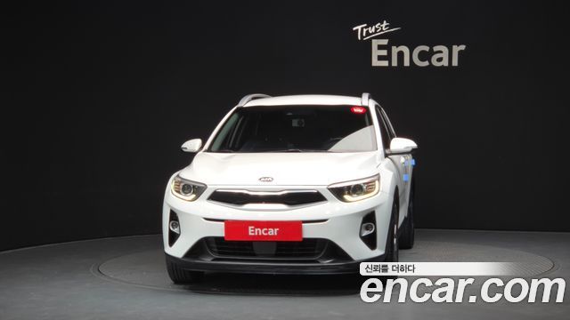 Kia Stonic из Кореи Encar