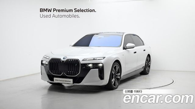 BMW i7 xDrive 60 M sport — пробег 69 601 км — фото 1 из 5