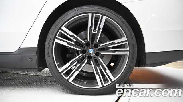 BMW i7 xDrive 60 M sport — пробег 69 601 км — фото 5 из 5