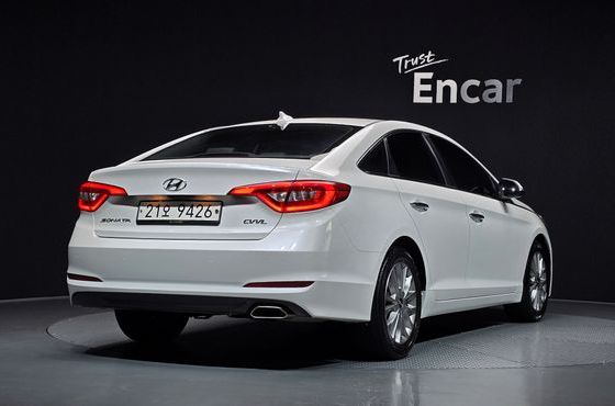 Hyundai Sonata 2.0 Smart — пробег 31 065 км — фото 2 из 5