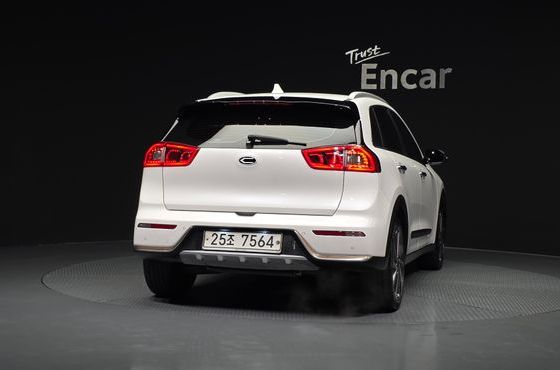Kia Niro Noblesse — пробег 138 791 км — фото 4 из 5