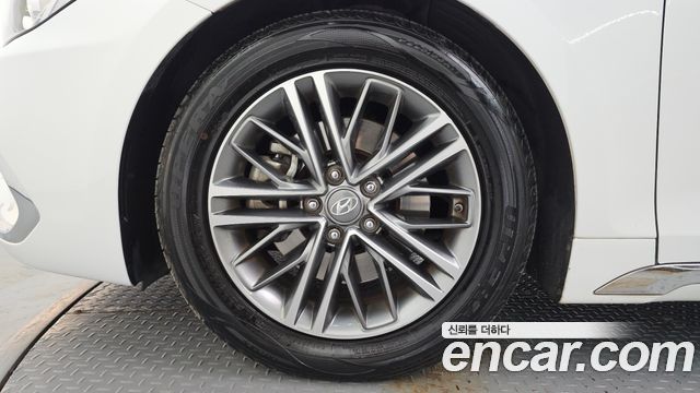 Hyundai Grandeur 2.2 Diesel Premium — пробег 229 562 км — фото 5 из 5