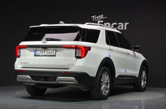 Ford Explorer 2.3 Platinum 4WD — пробег 24 625 км — фото 2 из 5