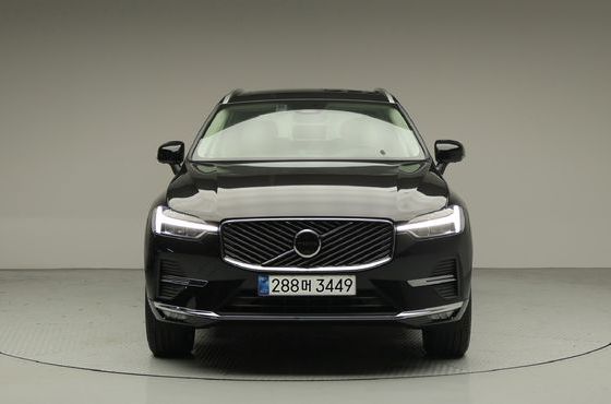 Volvo XC60 B5 Ultra Bright Air Sus — пробег 4 828 км — фото 2 из 5