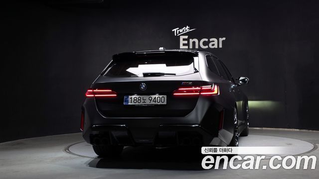 BMW M5 M5 Touring — пробег 4 070 км — фото 4 из 5