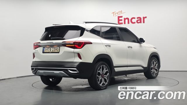 Kia Seltos из Кореи Encar