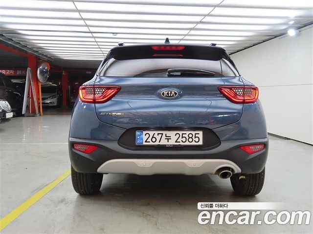 Kia Stonic Diesel 1.6 Prestige — пробег 118 434 км — фото 3 из 5