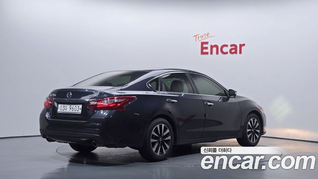 Nissan Altima из Кореи Encar
