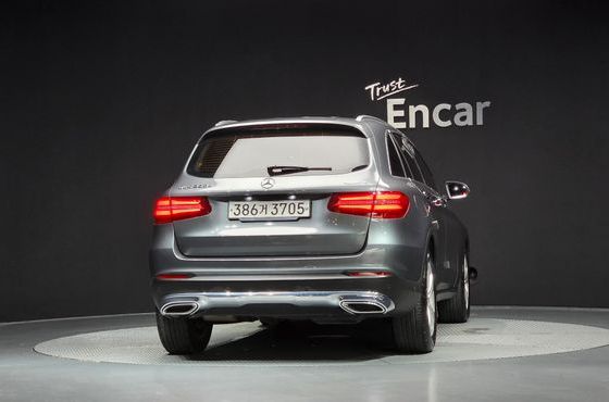 Mercedes-Benz GLC-Class GLC220 d 4MATIC — пробег 70 449 км — фото 4 из 5