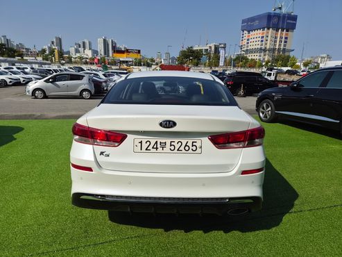Kia K5 2.0 LPI Rental Car Luxury — пробег 182 345 км — фото 5 из 5