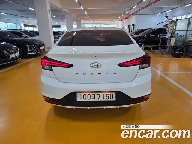 Hyundai AVANTE из Кореи Encar