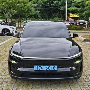 Tesla Model Y RWD — пробег 10 217 км — фото 1 из 5