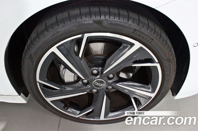 Audi A6 e-Tron из Кореи Encar