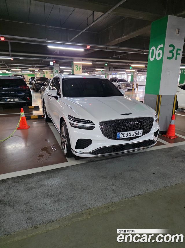 Genesis GV70 2.5T Gasoline 2WD — пробег 8 014 км — фото 3 из 5