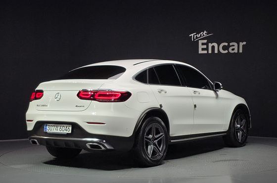Mercedes-Benz GLC-Class GLC220 d 4MATIC Coupe — пробег 60 229 км — фото 2 из 5