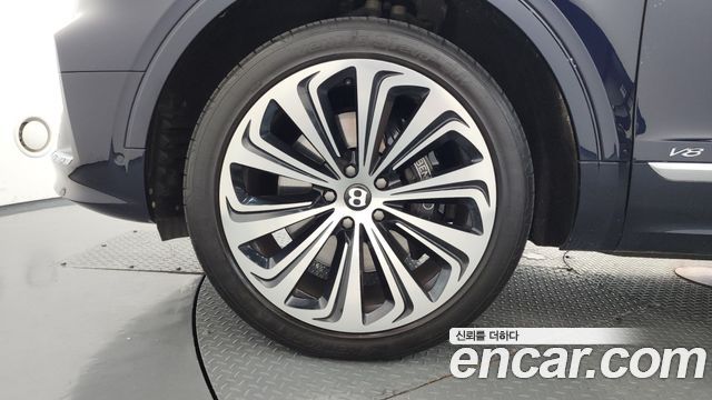 Bentley Bentayga из Кореи Encar