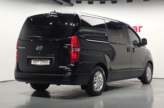 Hyundai Starex Van 5-Seater Modern — пробег 132 027 км — фото 2 из 5