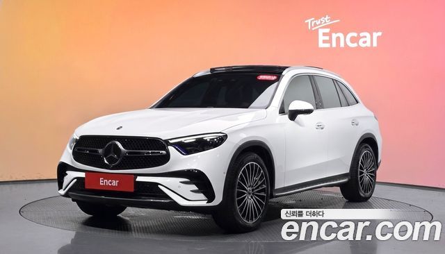 Mercedes-Benz GLC-Class GLC300 4MATIC AMG Line — пробег 25 050 км — фото 1 из 5
