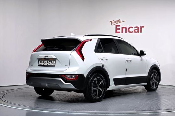 Kia Niro Trendy — пробег 138 264 км — фото 2 из 5