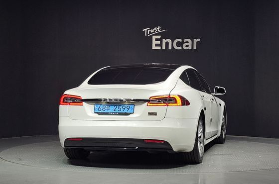 Tesla Model S Long Range — пробег 72 346 км — фото 4 из 5