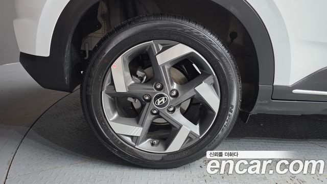 Hyundai Venue из Кореи Encar