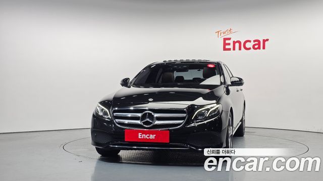 Mercedes-Benz E-Class E300 4MATIC Avnatgarde — пробег 56 328 км — фото 3 из 5