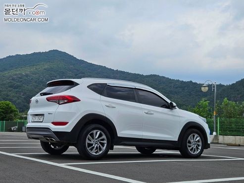 Hyundai Tucson Diesel 2.0 2WD Modern — пробег 208 417 км — фото 2 из 5